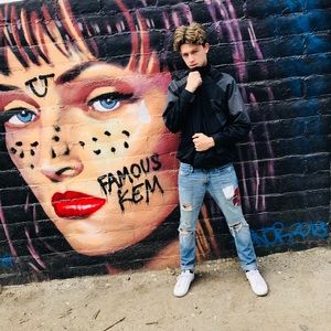 Meet your Posher, Miles